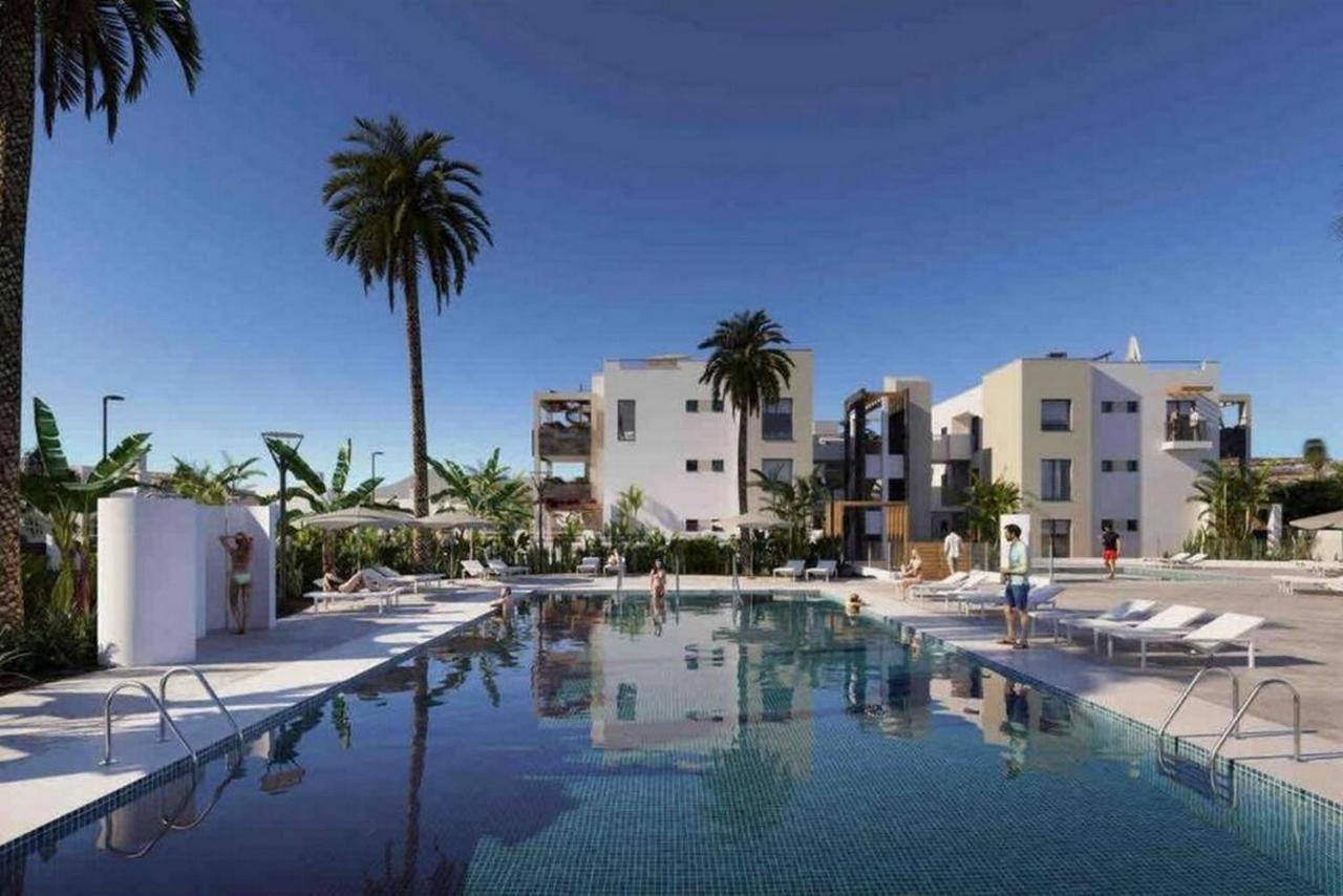 Green View Luxury Appartment In New Complex Pueblo Majorero Next To Golf Course 5 Min Walk From The Beach And Atlantico Shopping Centre In Caleta De Fuste Next To Cassino And Elba Sara Hotel 2 Bedrooms 2 Bathrooms Huge Terace! Exterior foto